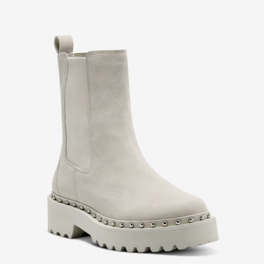 Vince Camuto Meendey Chelsea Boot